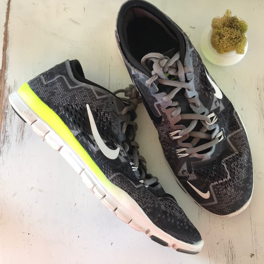 NIKE Free TR Fit 4 Running - Black/neon yellow